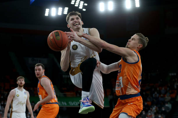 自由度较高 自由度较高